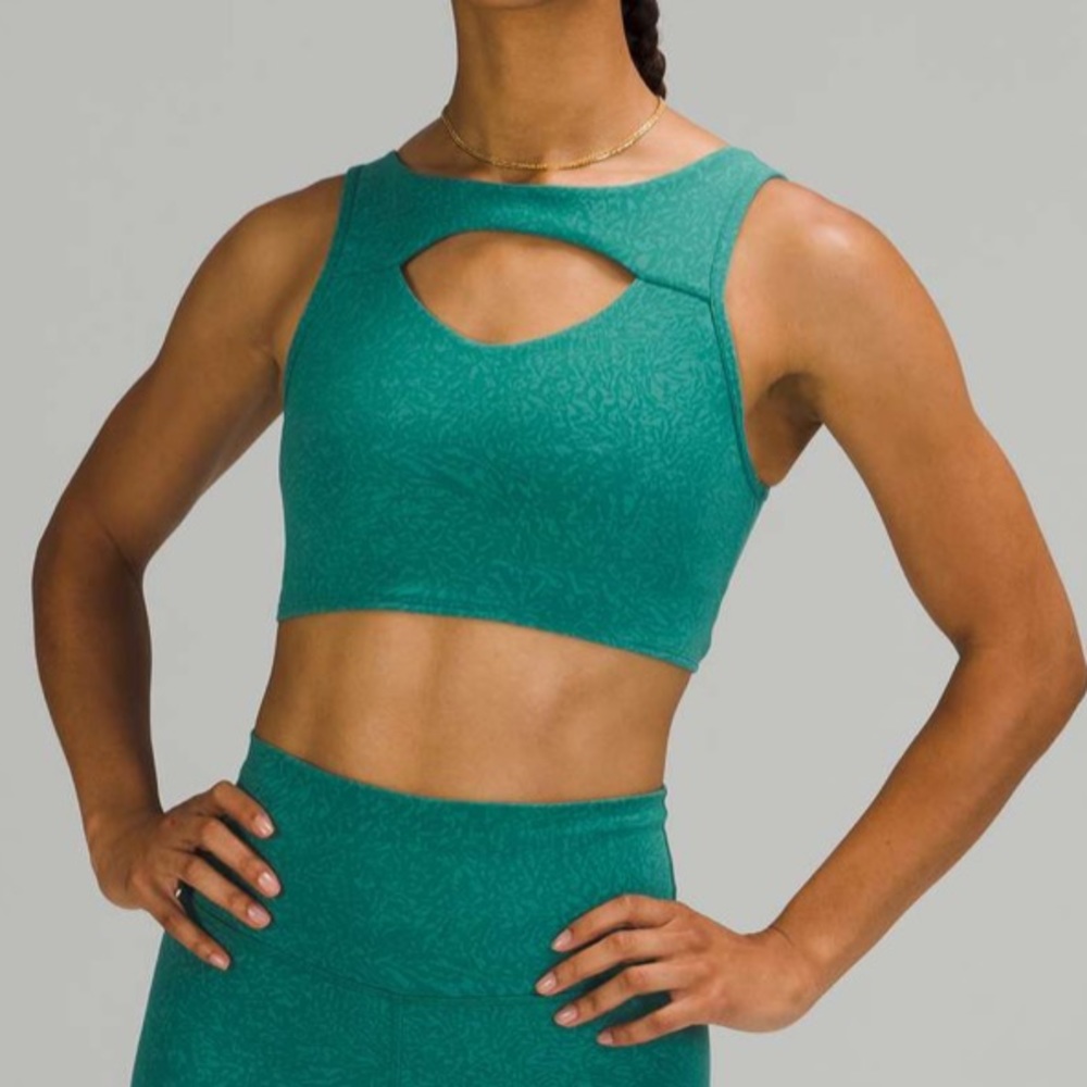 ❗️NWT❗️| Lululemon | Everlux Cut-Out Bra. Size 10.